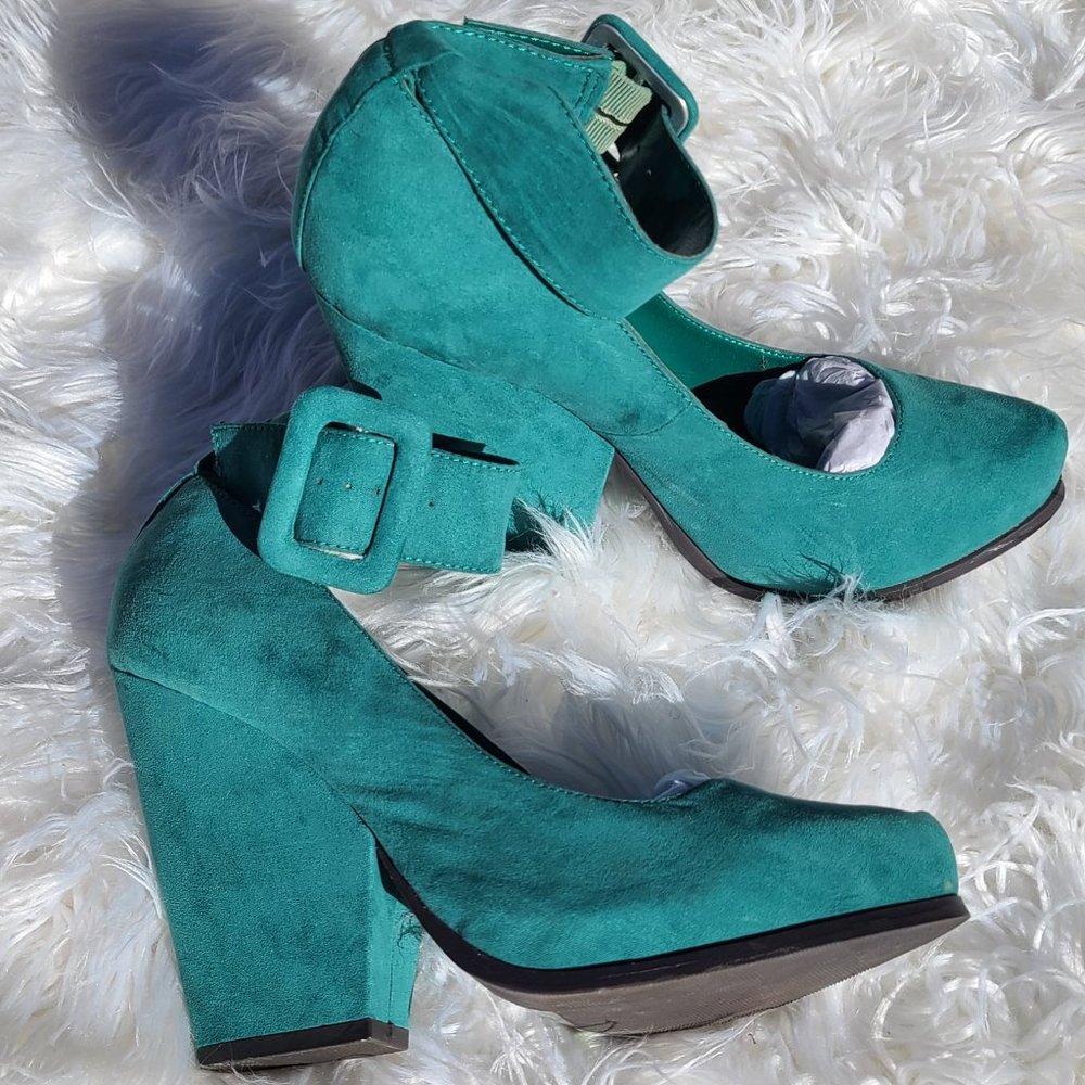 *SALE*  Green Wedge Heel *Comfortable*